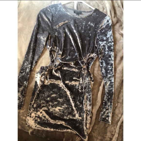 NWT Topshop Grey Cutout Crushed Velvet Dress, Size 6 - Picture 2 of 5